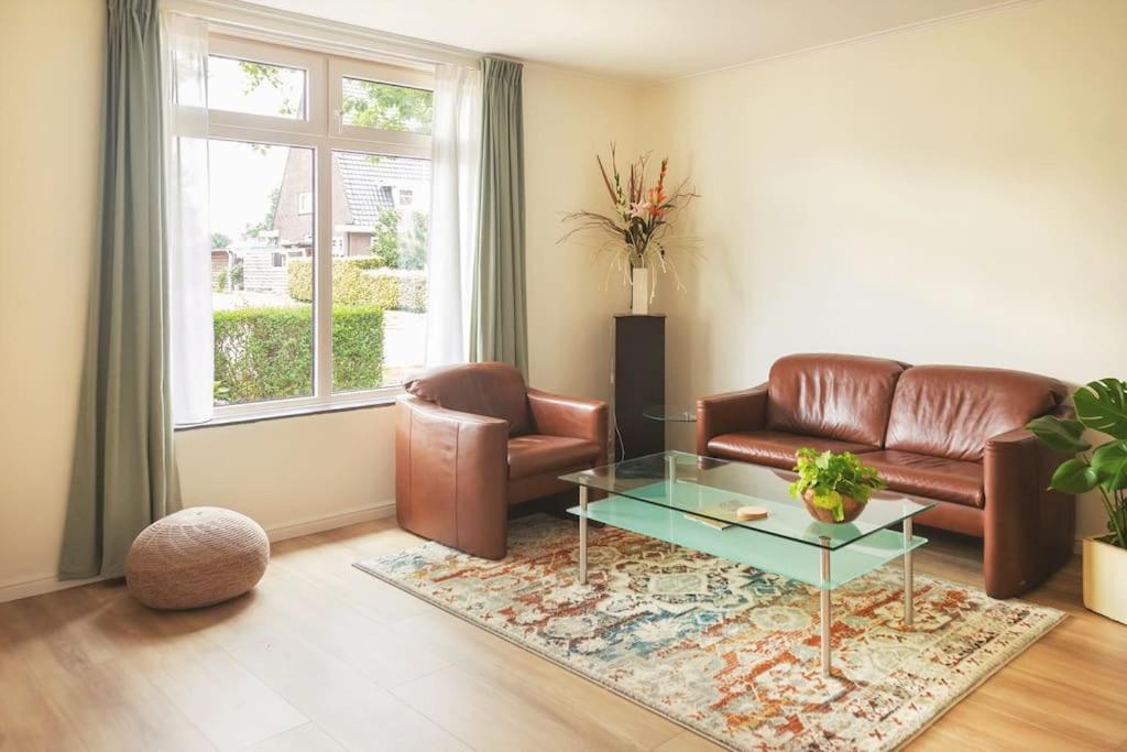 Logement Hartsuiker Apartment Hoogeveen Bagian luar foto